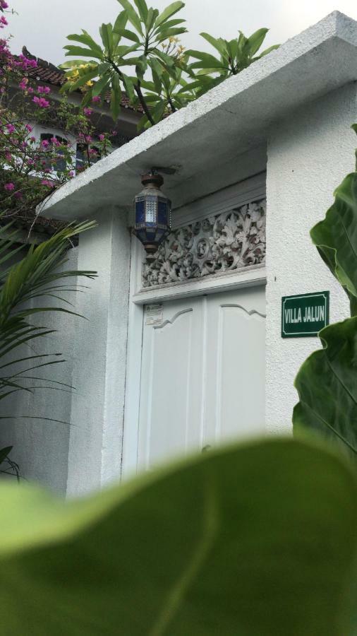 Villa Jalun Seminyak Exterior foto